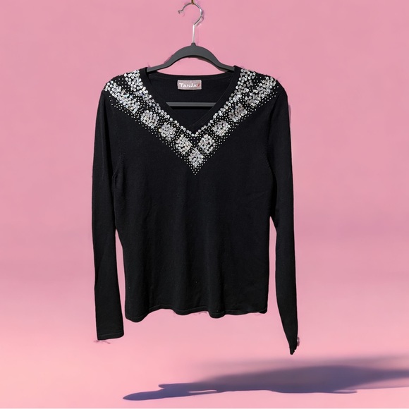 TanJay Black Sparkly Beaded V-neck Sweater - Picture 4 of 11